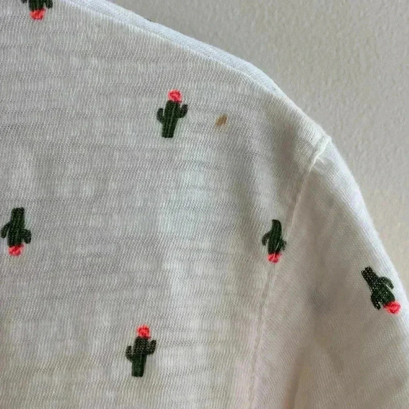 Old Navy Boyfriend Tee with Pocket, Cactus Print T-Shirt, Size M - Picture 14 of 16
